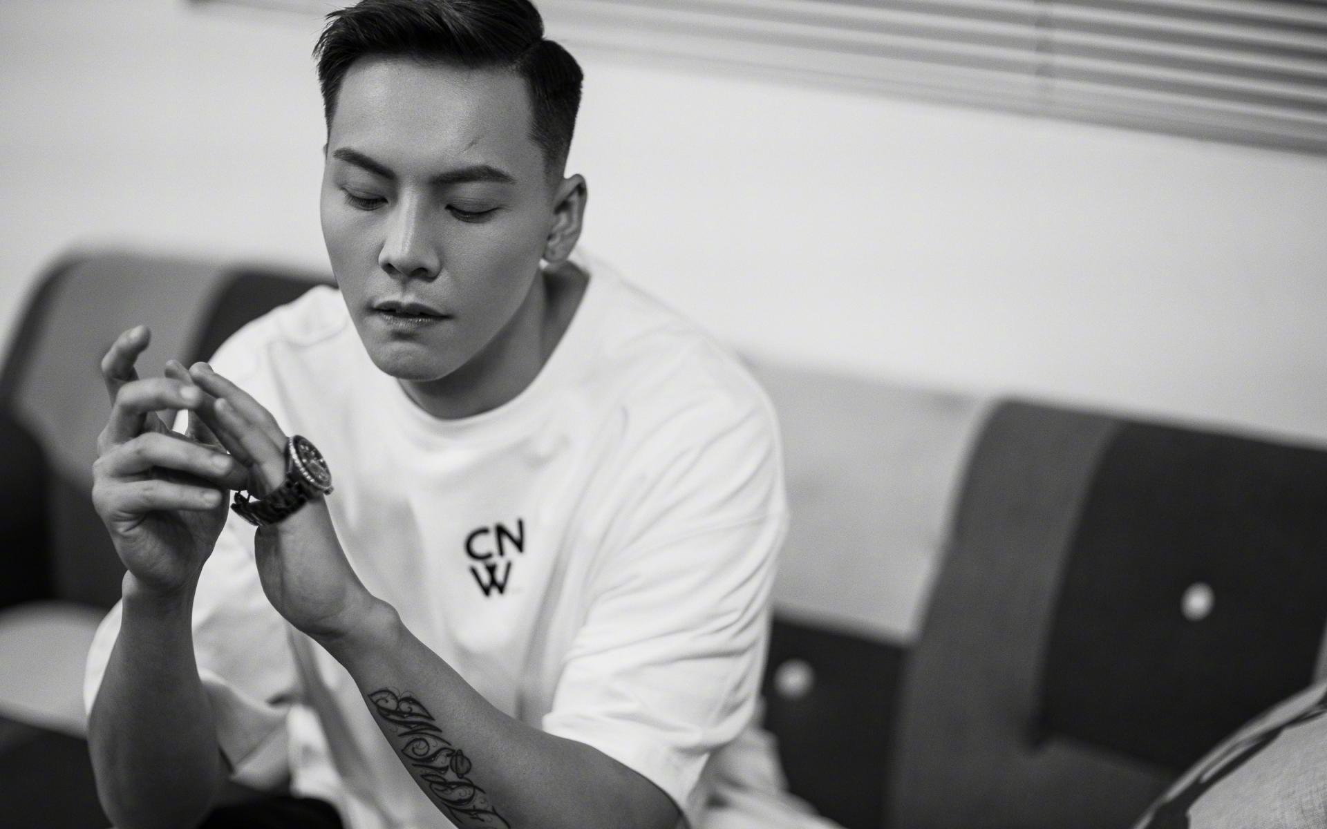 “法甲激战不断，积分榜战火升腾”，法甲积分榜榜