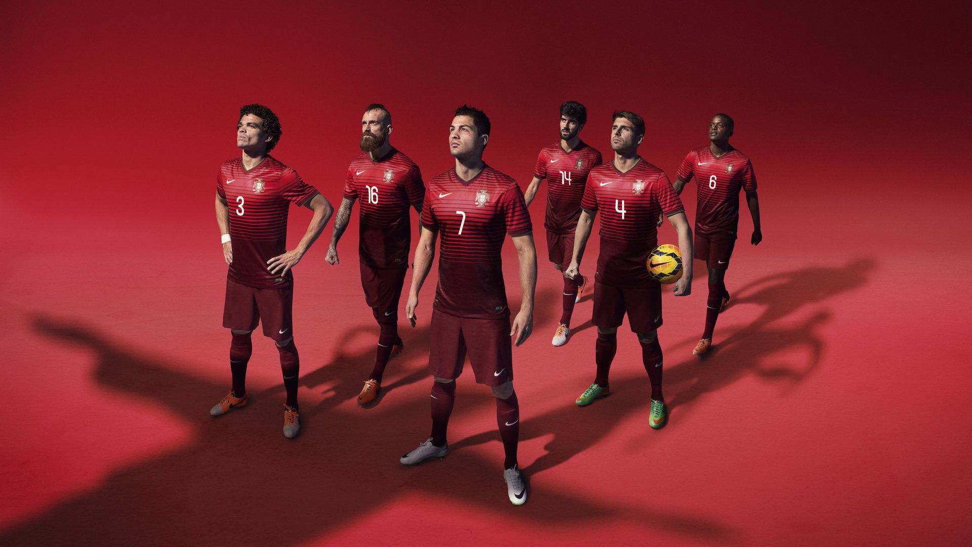 开云·体育全站登录地址-足球训练辅助机器人试点应用于青训基地，足球机器人比赛教学